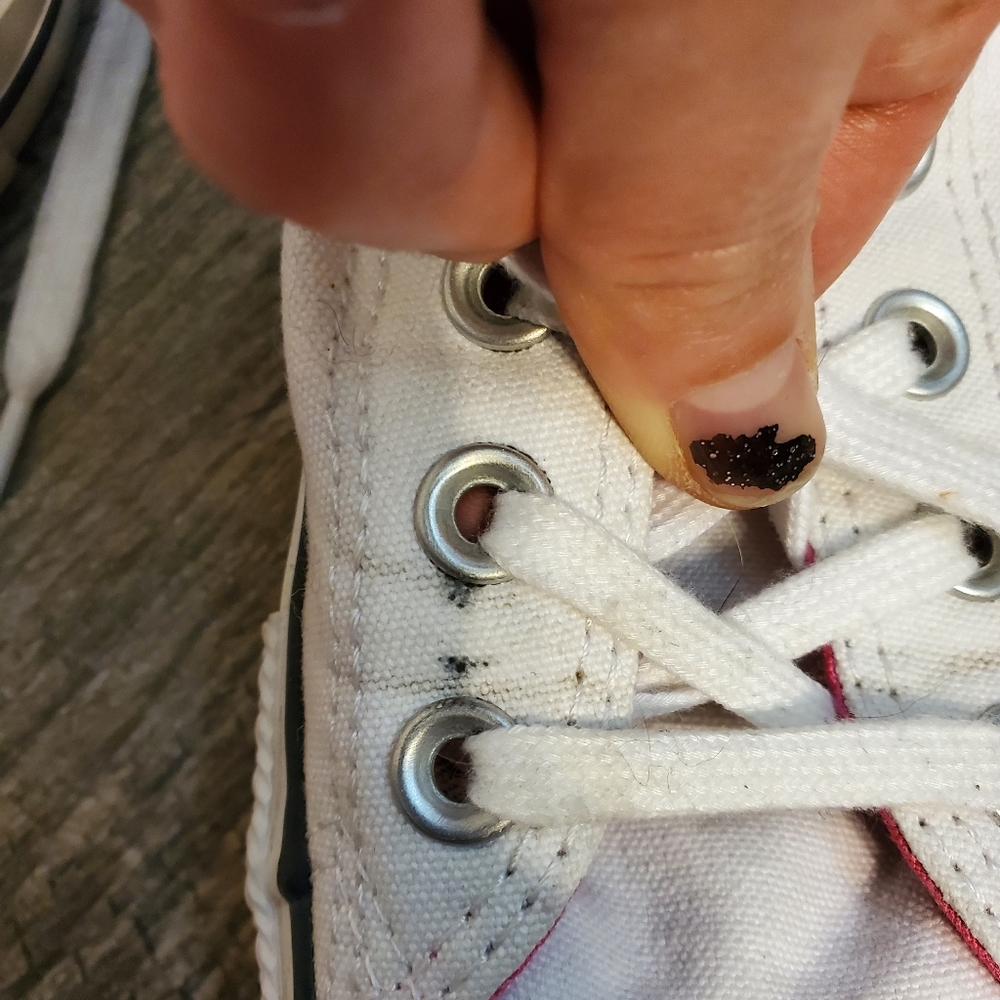 Converse - Picture 3 of 5